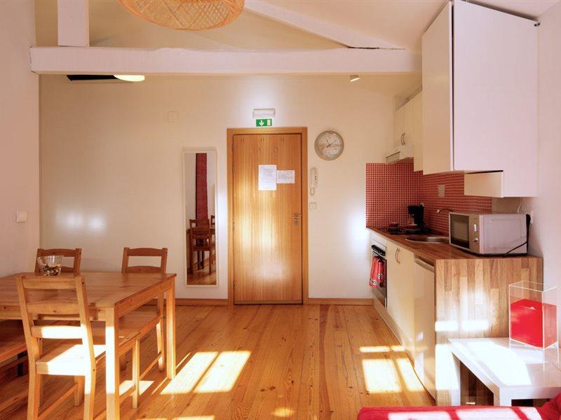 Aparthotel Oporto Entreparedes Екстериор снимка