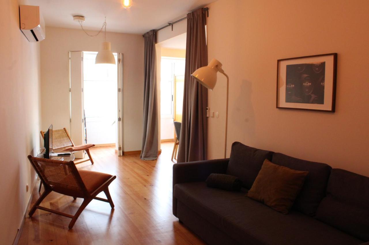 Aparthotel Oporto Entreparedes Екстериор снимка