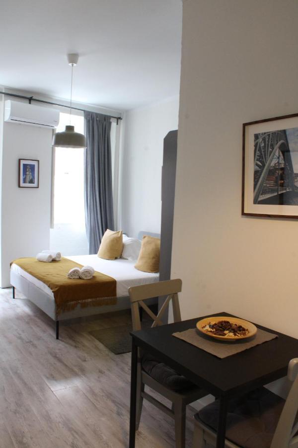 Aparthotel Oporto Entreparedes Екстериор снимка