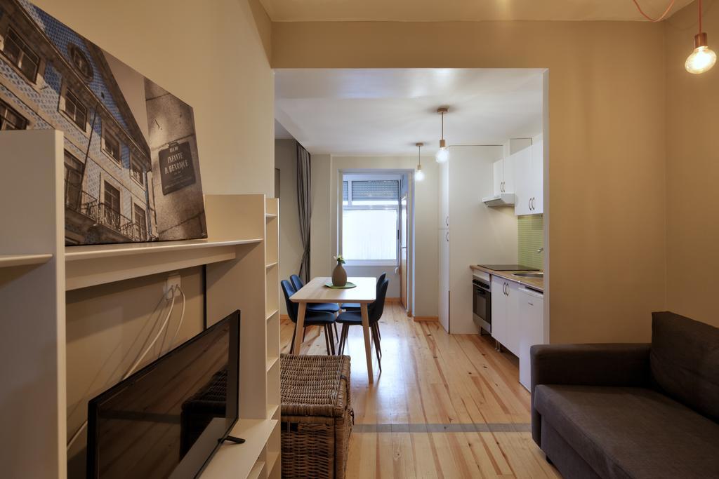 Aparthotel Oporto Entreparedes Екстериор снимка