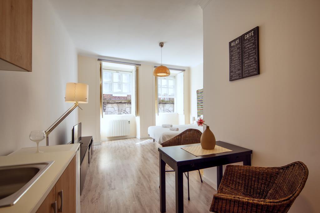 Aparthotel Oporto Entreparedes Екстериор снимка